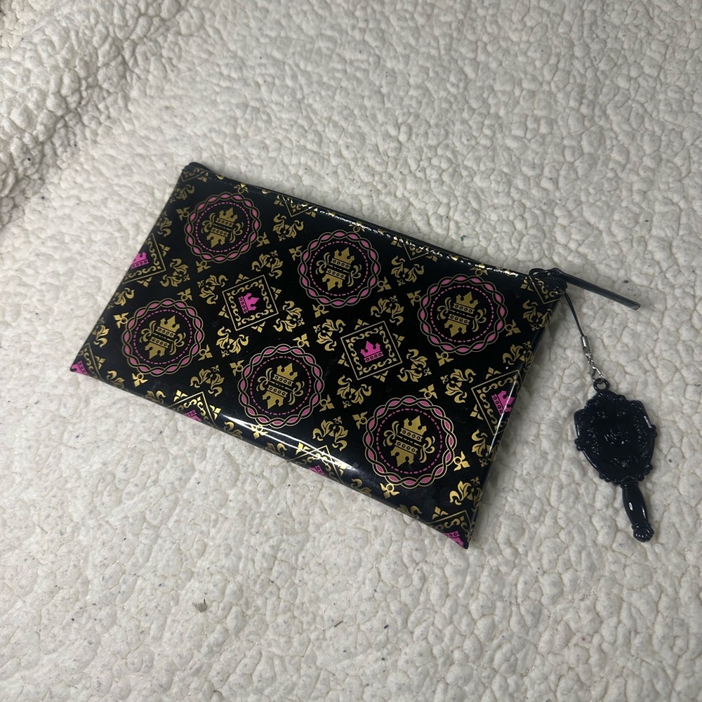 Elegant Black and Gold Pouch